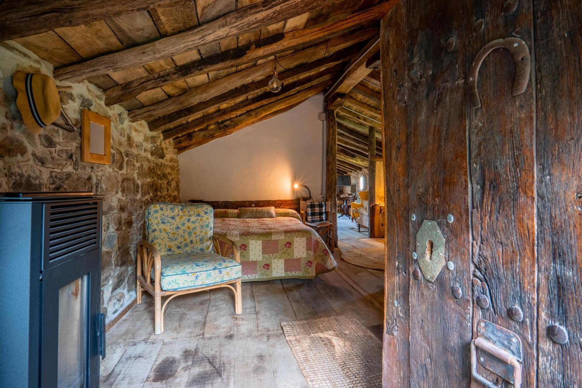 Vivienda Pasiega Lo Lucas 1920 San Roque de Ríomiera Екстериор снимка
